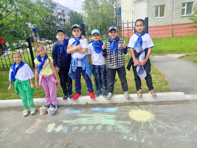 "Зарница" в "Радуге детства": Память о героях жива!.